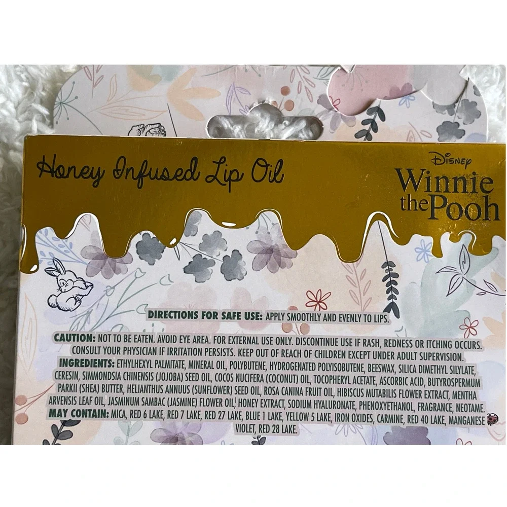 Disney Winnie the Pooh Honey Infused Lip Oil Set Nourishing Gloss 4 Pack NEW